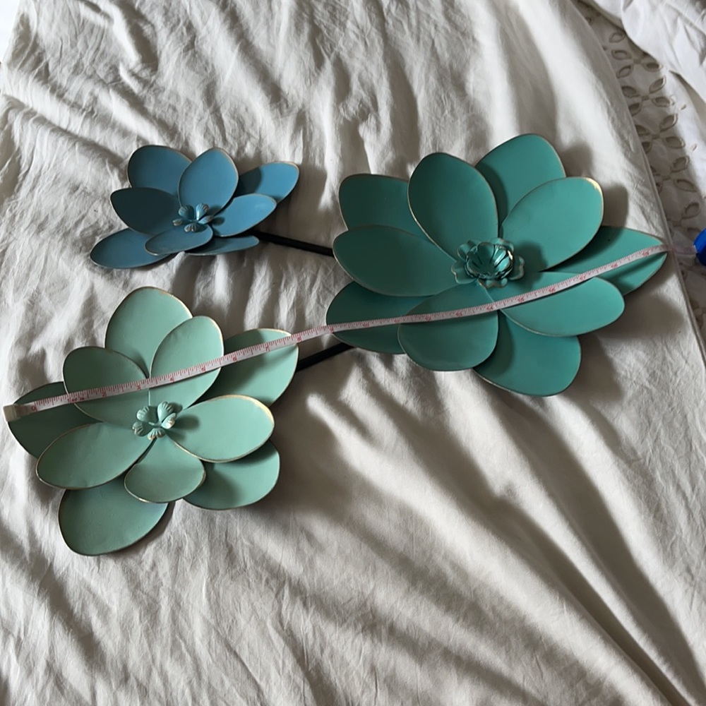 Flower wall decor - Picture 3 of 5